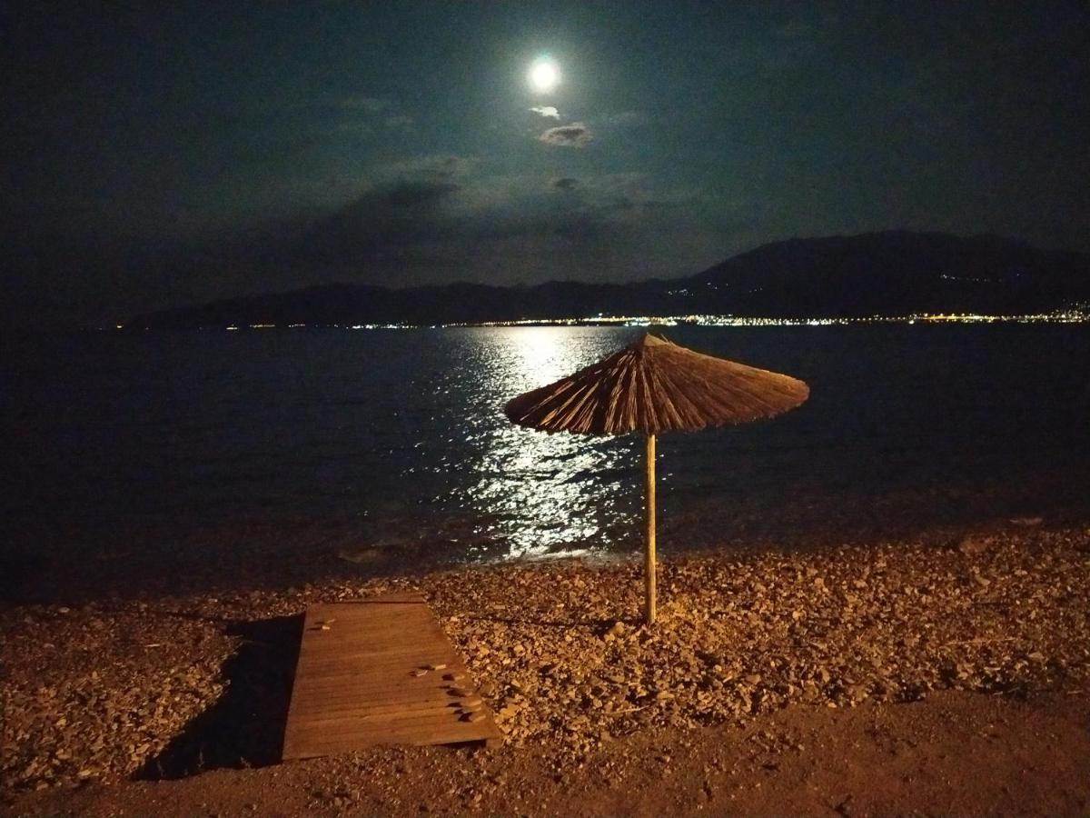 Nafpaktos Beach Apartment Bilik gambar